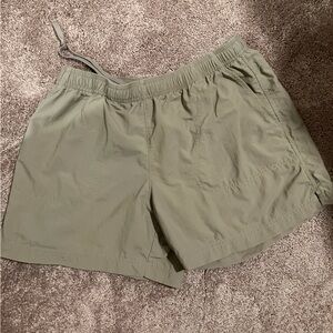 Columbia Women's Sandy Short Olive Athletic